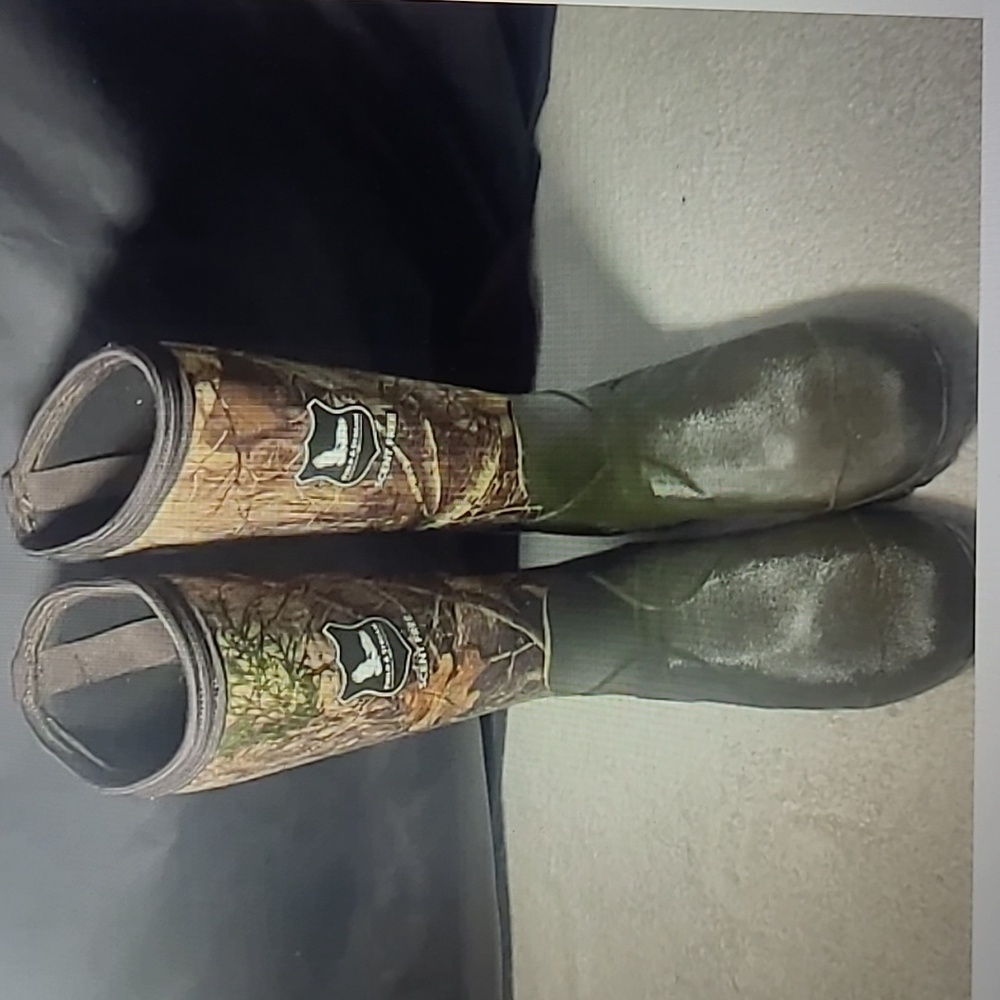 Field & Stream , Muck/Waders Outdoor Camo Boots MNS Sz 9 NWOB